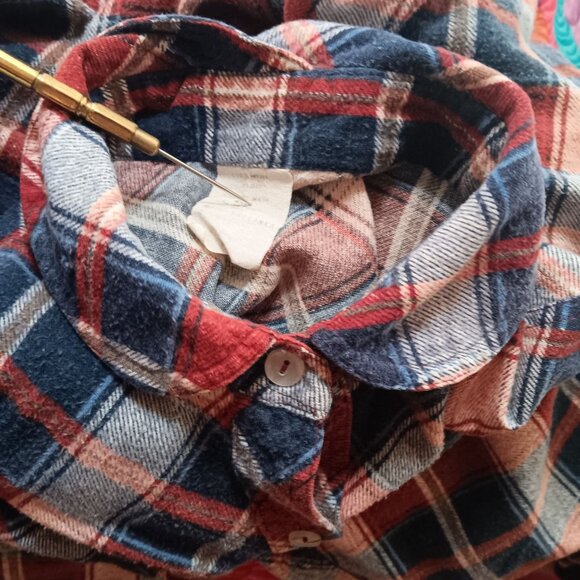 True Vintage Women's Medium Shirt 1970s Flannel Top Plaid Boho Winter Frumpy - Picture 6 of 8